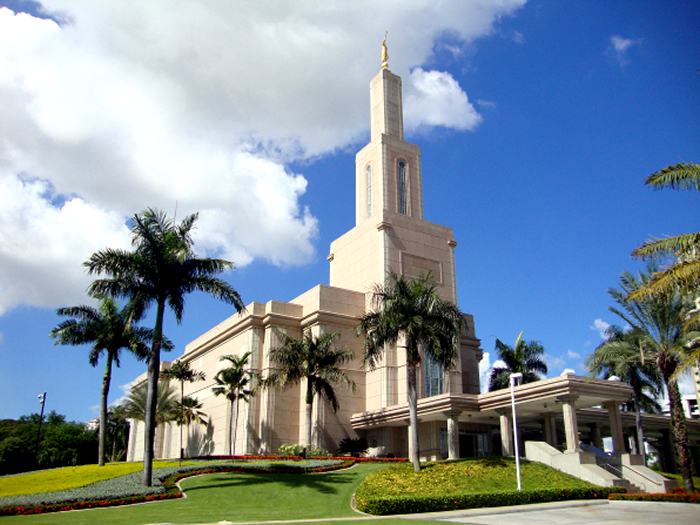 Santo Domingo Temple (2000)